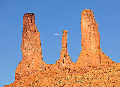 三姐妹山,顶峰,岩石构造,纪念碑谷,纳瓦霍人部落公园,纳瓦霍,国家,预留,亚利桑那,犹他,美国