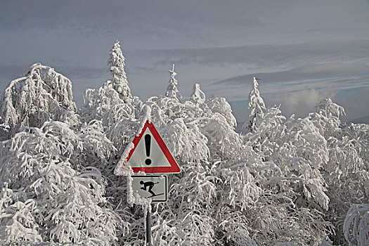 积雪,警告,标识,山,黑森林,地区,巴登符腾堡,德国,欧洲