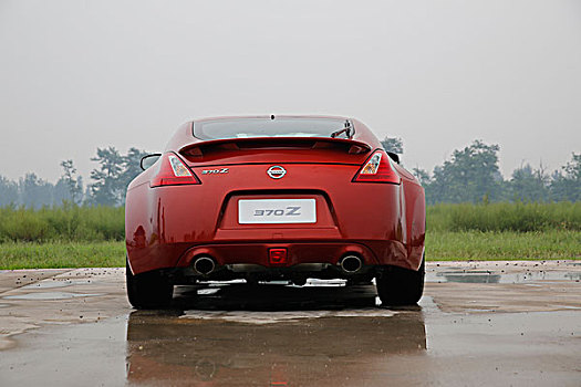 日产370z