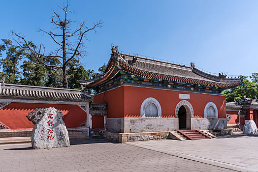 北京圆明园正觉寺的正门