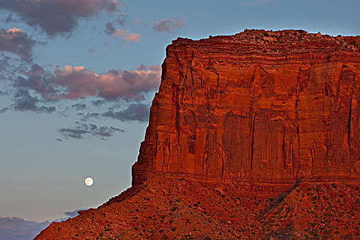 美国,亚利桑那,纪念碑谷纳瓦霍部落公园,满月,后面,红色,砂岩,岩石,峭壁,连指手套,纪念碑谷