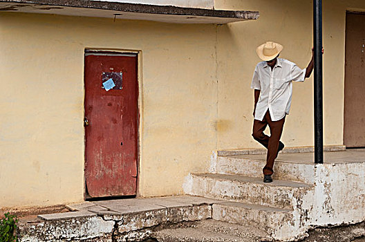 男人,乡村地区,靠近,奥尔金省,古巴
