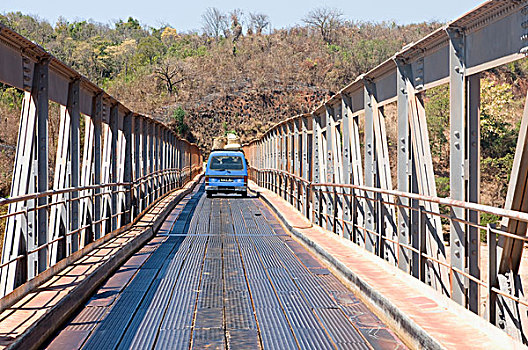 马达加斯加,小,巴士,驾驶,上方,钢铁,桥,河