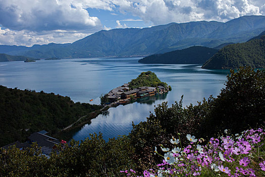 泸沽湖