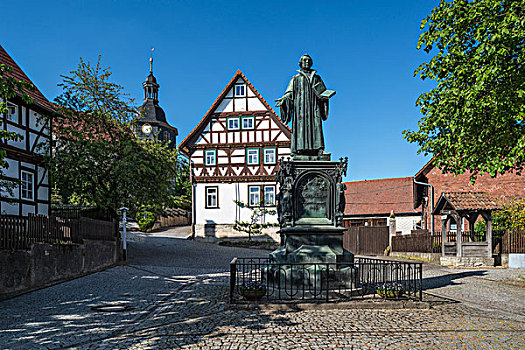 纪念,广场,房子,左边,教堂,后面,图林根州,德国,欧洲