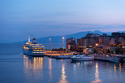 游船,渡轮,港口,夜晚,爱奥尼亚海,阿尔巴尼亚,欧洲