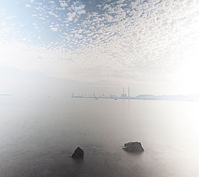 山东威海,九龙湾公园清晨景色美如画