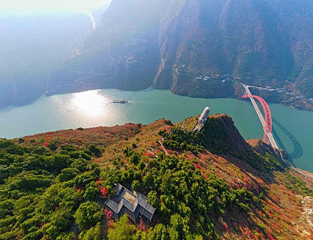 重庆巫山,红叶满山,游客如织