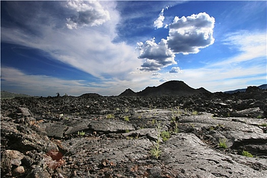 火山囗,月亮