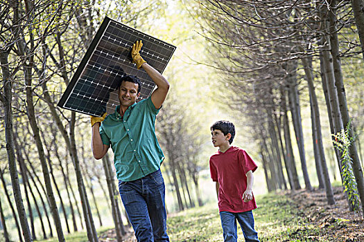 一个,男人,太阳能电池板,道路,树,孩子
