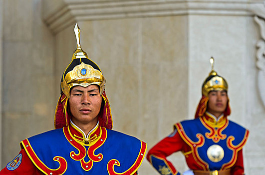监护,蒙古人,军事力量,传统,制服,正面,纪念建筑,国会大厦,乌兰巴托,蒙古,亚洲