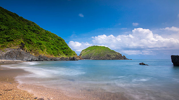 渔港边神秘的景点,碧海蓝天美丽海湾