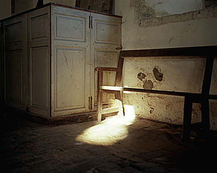 室内,教堂,木质,长椅,水池,阳光,白色,石膏,墙壁,湿地,英国,2000年