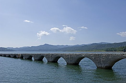 河,桥