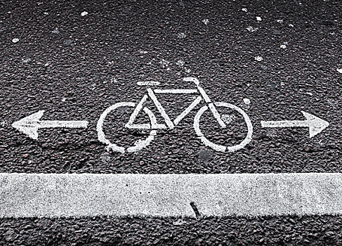 自行车道,白色,路标,箭头,暗色,沥青