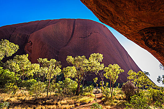 乌卢鲁巨石,艾尔斯岩,乌卢鲁卡塔曲塔国家公园,北领地州,澳大利亚