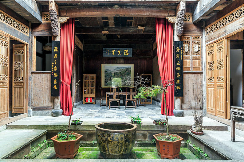 徽派民居天井中堂,安徽省徽州呈坎古村_高清图片_全景视觉