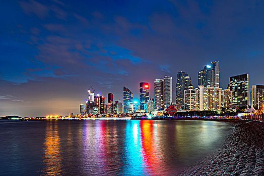 青岛城市建筑景观夜景