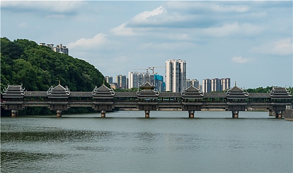 湖南长沙烈士公园风雨桥