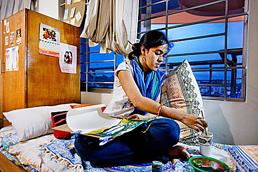 坐,床,上油漆,亚洲人,大学,女人用品,孟加拉,七月,2008年