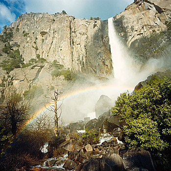 彩虹,上方,瀑布,优胜美地国家公园,加利福尼亚,美国