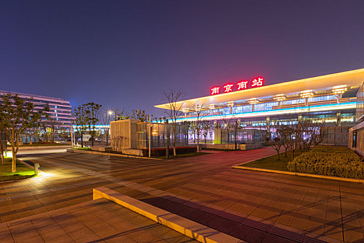 南京火车站夜景图片图片