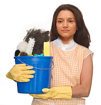 女清洁工,穿,橡胶手套,围裙,拿着,桶,清洁用品,白色背景
