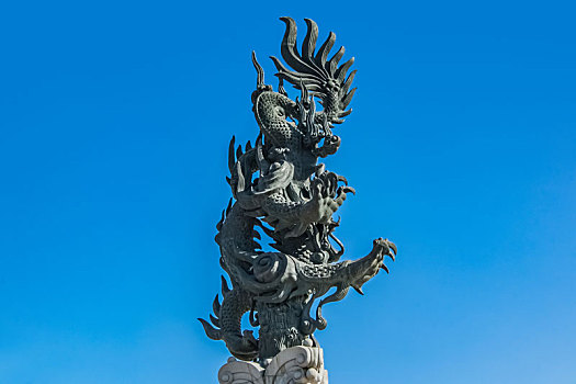 北京市通州区大运河外滩公园龙纹雕像建筑