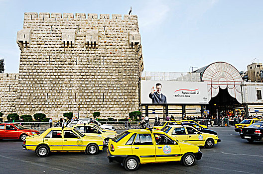 出租车,正面,城堡,大马士革,入口,集市,露天市场,右边,历史,中心,联合国教科文组织,世界,文化遗产,场所,叙利亚,亚洲