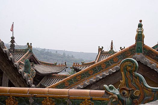 山西阳城郭峪村汤帝庙戏台琉璃顶
