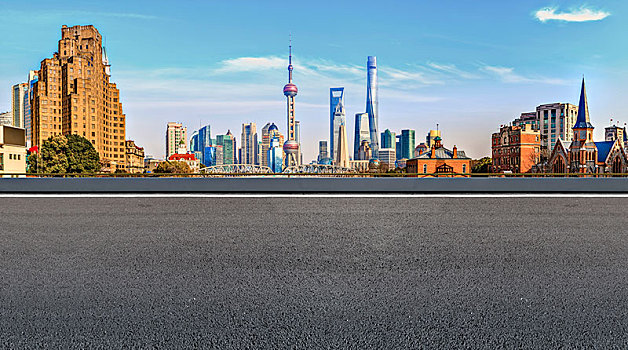 上海外滩建筑和城市广场沥青路面