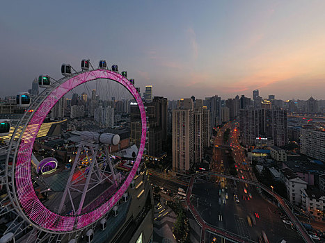 上海静安摩天轮,北横通道建造前黄昏