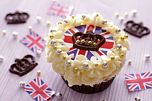 杯形蛋糕,奶油,英国国旗,围绕,巧克力,冠