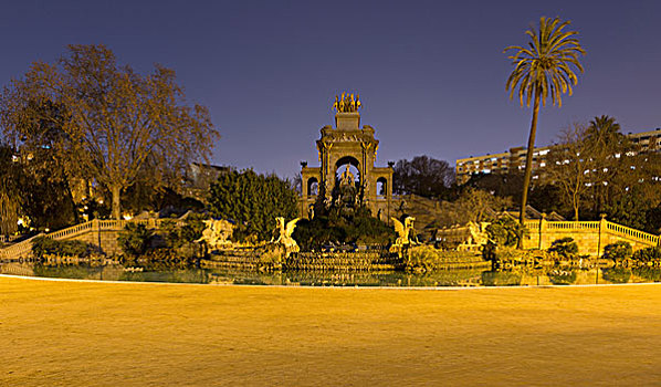 雄伟,城堡公园,夜晚,巴塞罗那,加泰罗尼亚,西班牙