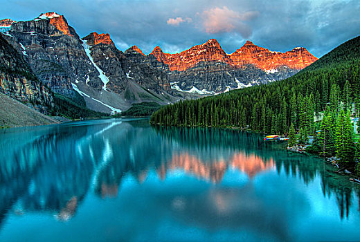 冰碛湖,日出,彩色,风景