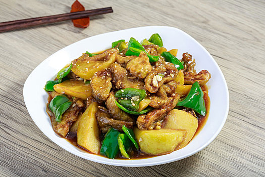 中式家常菜肴东北菜地三鲜