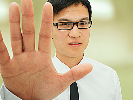 亚洲人,眼镜,握手,向前,拒绝,严肃