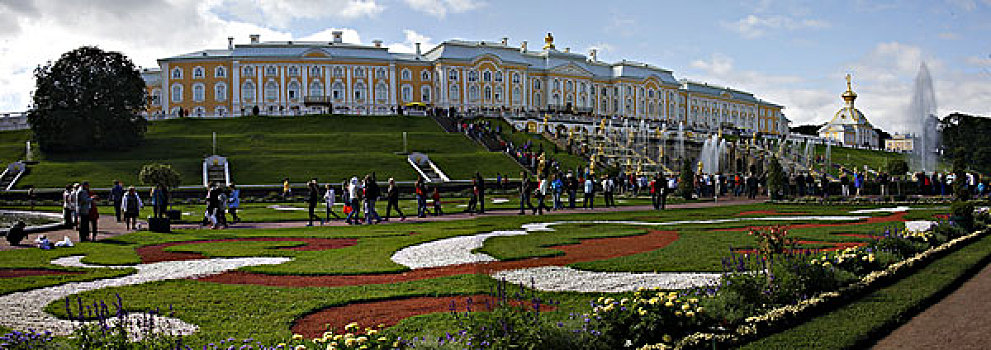 圣彼得堡夏宫下花园金像喷水