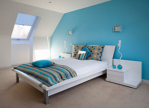 灯,旁侧,双人床,现代,蓝色,白色,卧室