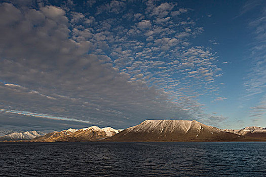 山,峡湾,斯匹次卑尔根岛,斯瓦尔巴特群岛,岛屿,挪威,欧洲