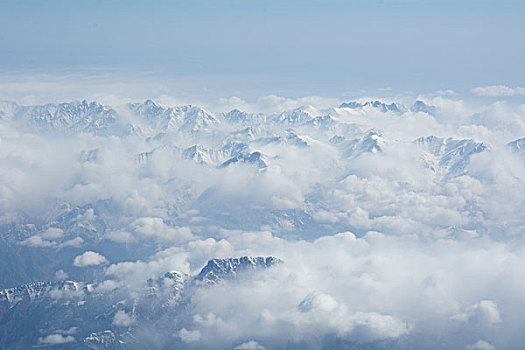 航拍天山