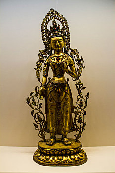 一组藏传佛教鎏金造像
