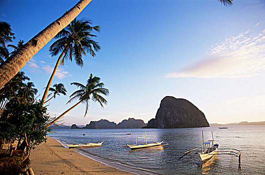 菲律宾,巴拉望岛,爱妮岛,舷外支架,热带沙滩
