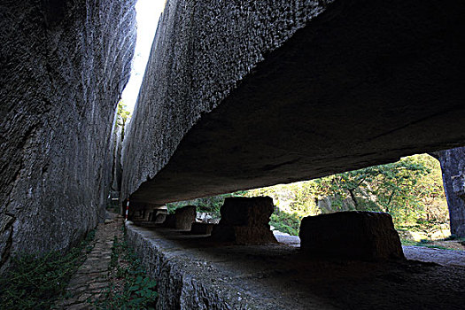 阳山碑材