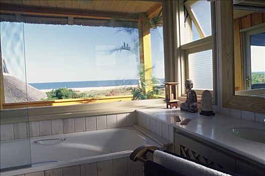 浴室,浴缸,水槽,凸窗,海洋,蓝天