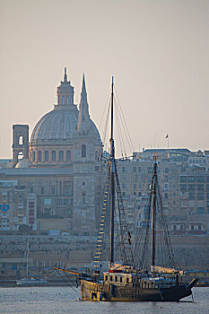 渔船,加尔慕罗教堂,圣保罗大教堂,瓦莱塔市,马耳他