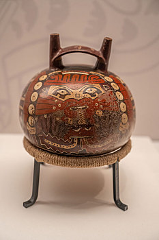 秘鲁安东尼尼教育博物馆纳斯卡文化彩绘人面陶瓶
