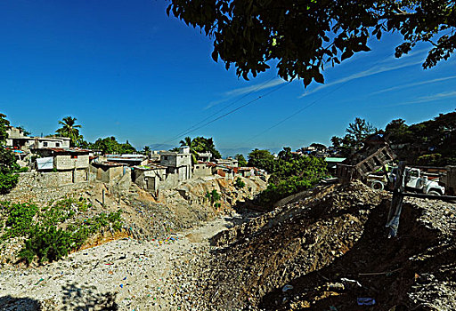 haiti,port,au,prince,garbage,in,dried,up,river