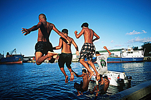 库克群岛,南太平洋,拉罗汤加岛,青少年,跳跃,港口