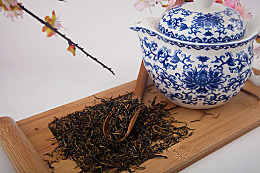 http://www.qunran.cn/html/33e799959.html